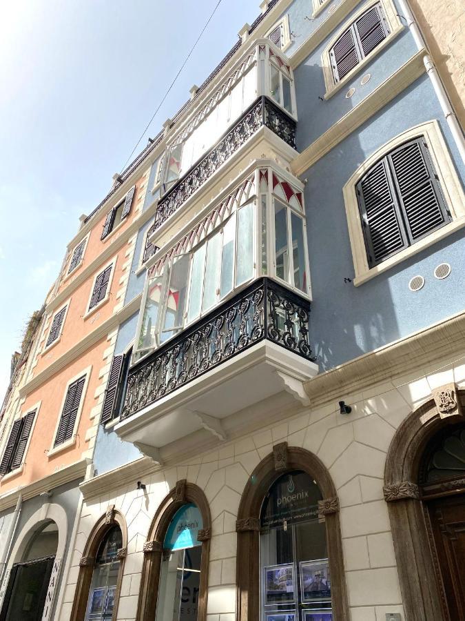 Stunning City Centre Penthouse With Private Balcony - Grand Central House Gibilterra Esterno foto