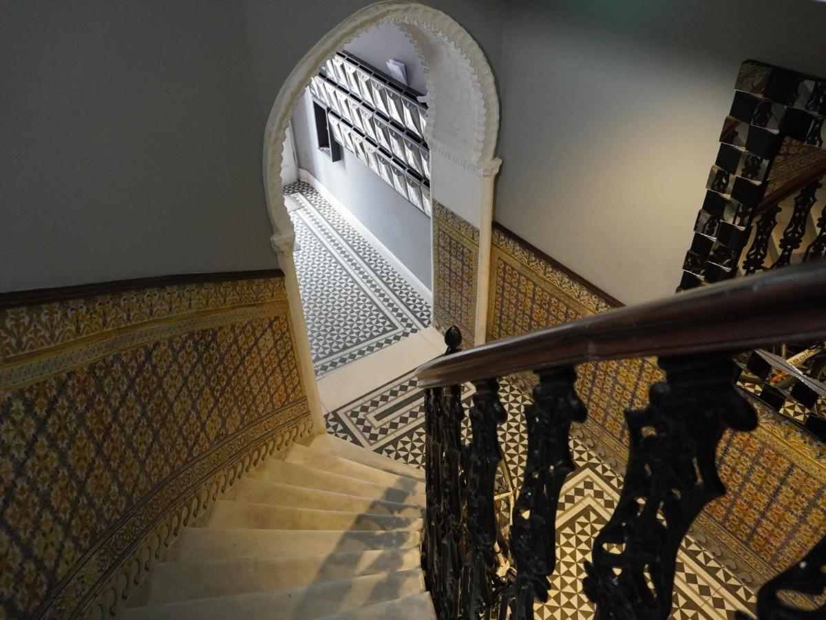 Stunning City Centre Penthouse With Private Balcony - Grand Central House Gibilterra Esterno foto